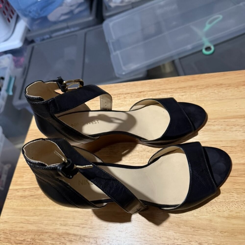 Nine West Black Sandals with Wooden Heel and Wrap Around Strap Size 8.5